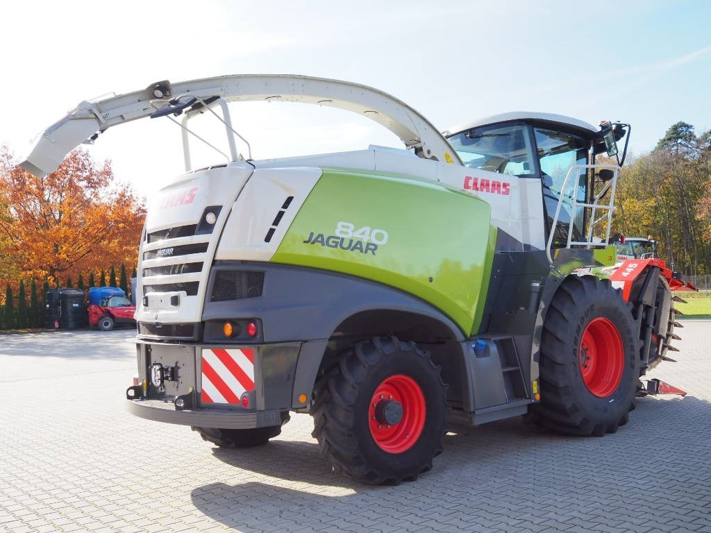 Claas Jaguar 840 4x4 + Kemper 445  - حصادة الأعلاف: صور 3 Claas Jaguar 840 4x4 + Kemper 445  - حصادة الأعلاف: صور 3