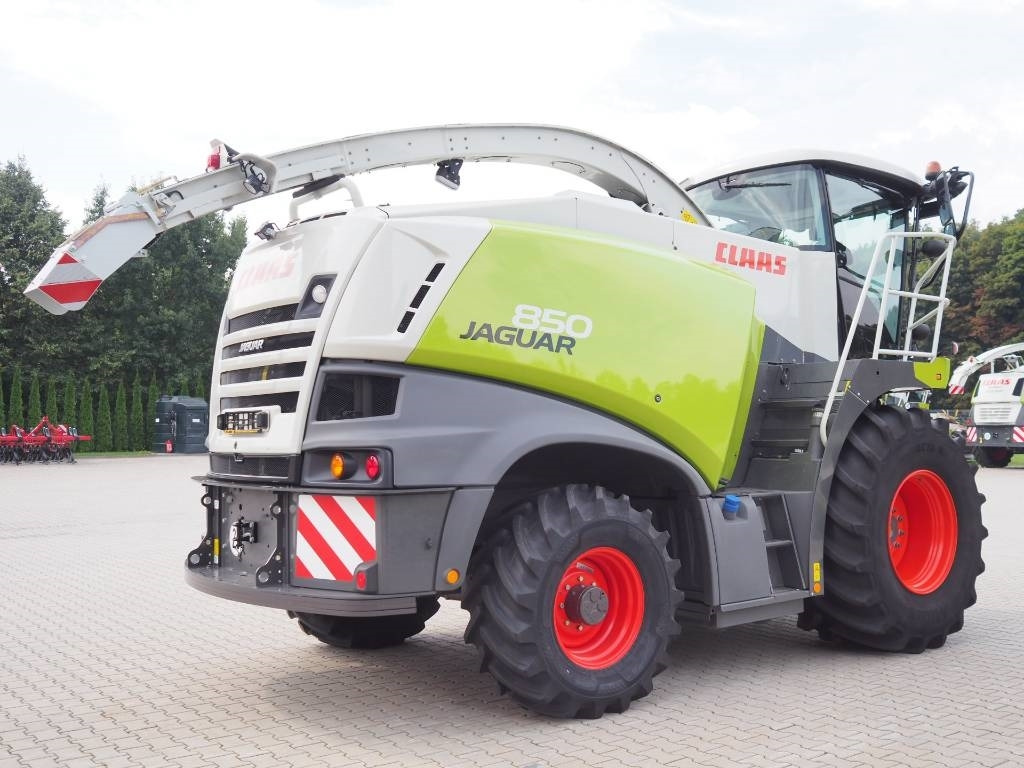Claas Jaguar 850 4WD - حصادة الأعلاف: صور 3 Claas Jaguar 850 4WD - حصادة الأعلاف: صور 3
