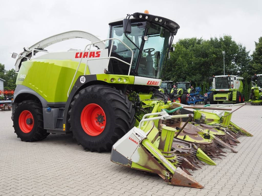 Claas Jaguar 940 4WD + Orbis 600 SD - حصادة الأعلاف: صور 4 Claas Jaguar 940 4WD + Orbis 600 SD - حصادة الأعلاف: صور 4