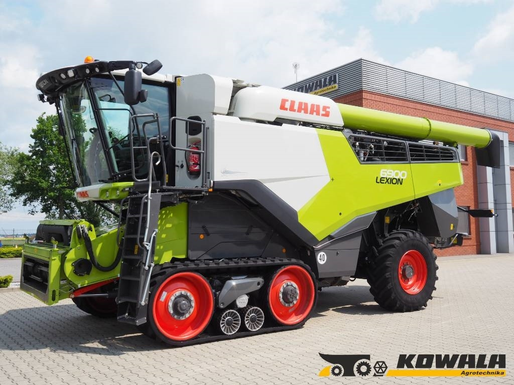 Claas Lexion 6900 TT + V930 - حصادة شاملة: صور 1 Claas Lexion 6900 TT + V930 - حصادة شاملة: صور 1
