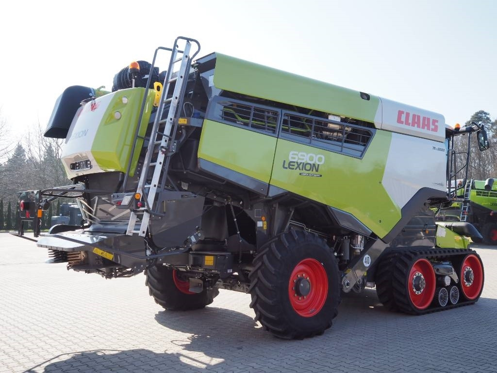 Claas Lexion 6900TT CEMOS + V930 - حصادة شاملة: صور 3 Claas Lexion 6900TT CEMOS + V930 - حصادة شاملة: صور 3