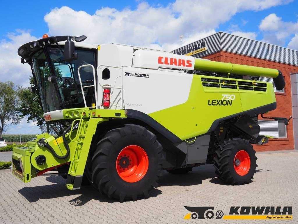 Claas Lexion 750 GPS + V770 - حصادة شاملة: صور 1 Claas Lexion 750 GPS + V770 - حصادة شاملة: صور 1