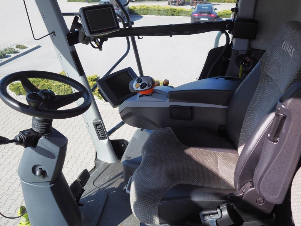 Claas Lexion 750TT GPS + V930 - حصادة شاملة: صور 5 Claas Lexion 750TT GPS + V930 - حصادة شاملة: صور 5