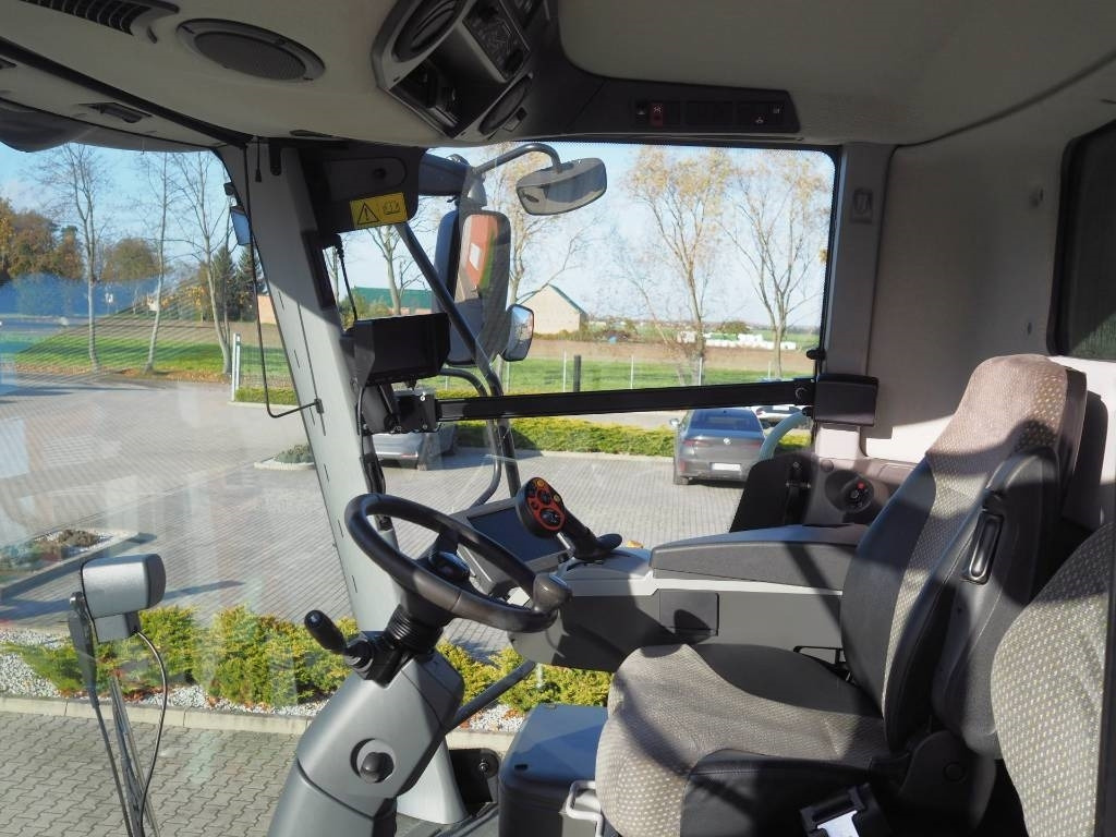 Claas Lexion 770TT 4x4 + V1200  - حصادة شاملة: صور 5 Claas Lexion 770TT 4x4 + V1200  - حصادة شاملة: صور 5