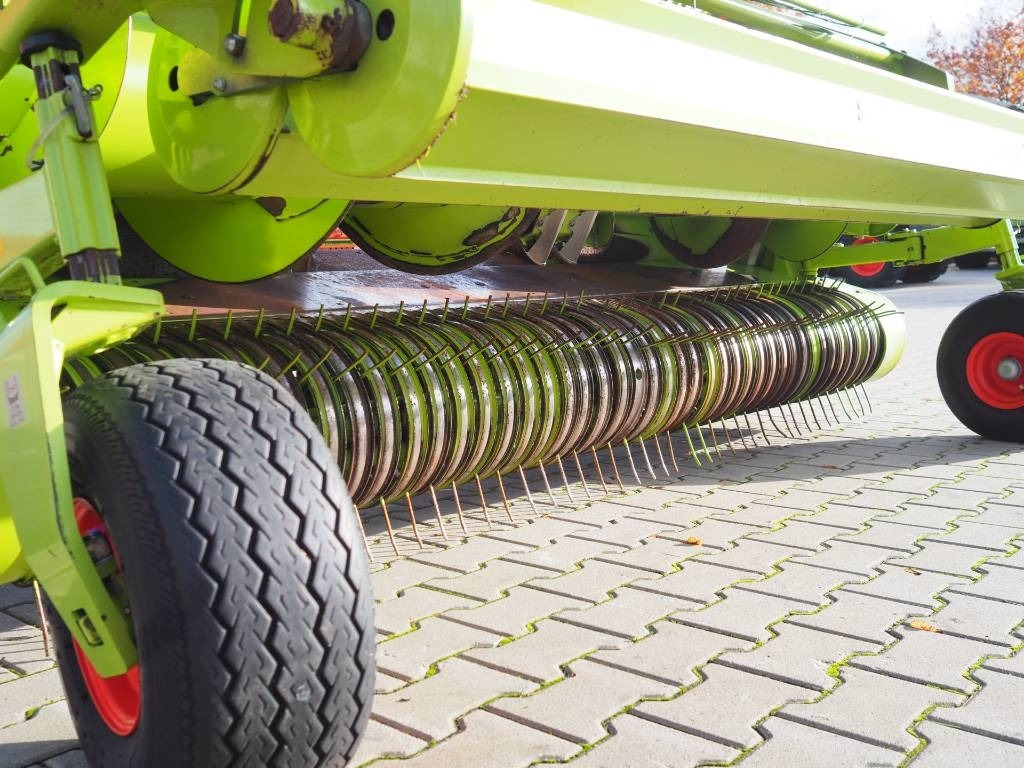 تأجير Claas PICK UP 300 HD  Claas PICK UP 300 HD: صور 11