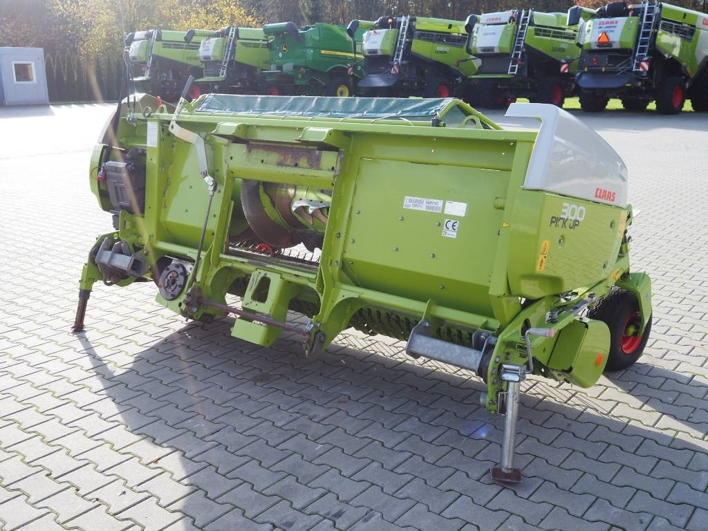 تأجير Claas PICK UP 300 HD  Claas PICK UP 300 HD: صور 6