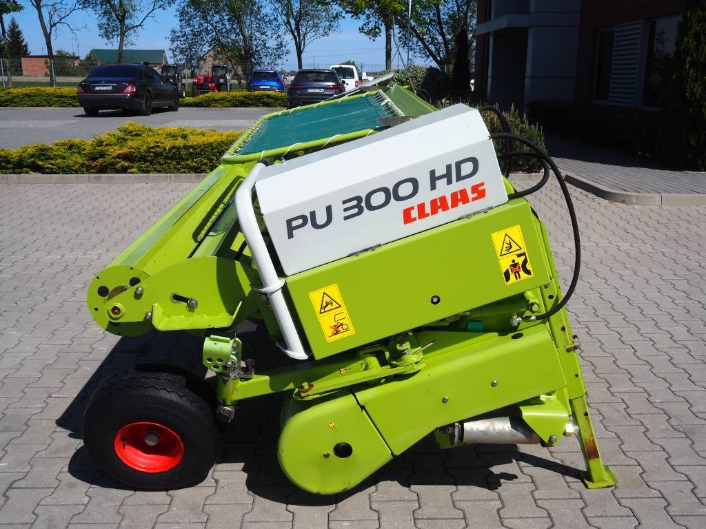 Claas PICK UP 300 HD - حصادة الأعلاف: صور 2 Claas PICK UP 300 HD - حصادة الأعلاف: صور 2