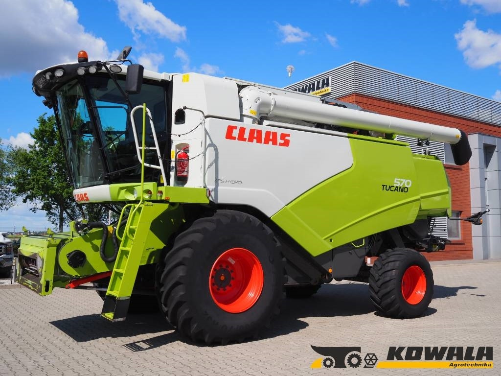 Claas Tucano 570 + V770 - حصادة شاملة: صور 1 Claas Tucano 570 + V770 - حصادة شاملة: صور 1