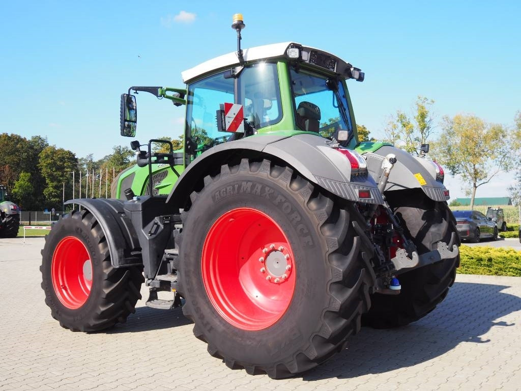 Fendt 824 Vario S4 ProfiPlus, GPS - جرار: صور 2 Fendt 824 Vario S4 ProfiPlus, GPS - جرار: صور 2
