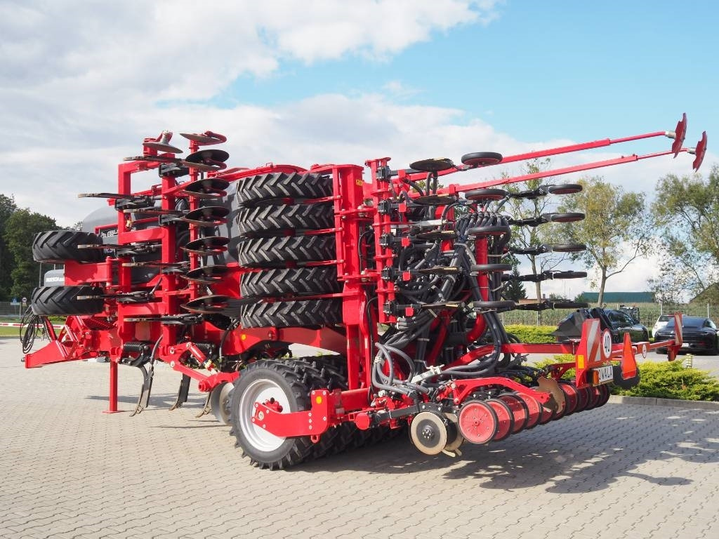 Horsch Focus 6 TD - الة بذر: صور 2 Horsch Focus 6 TD - الة بذر: صور 2