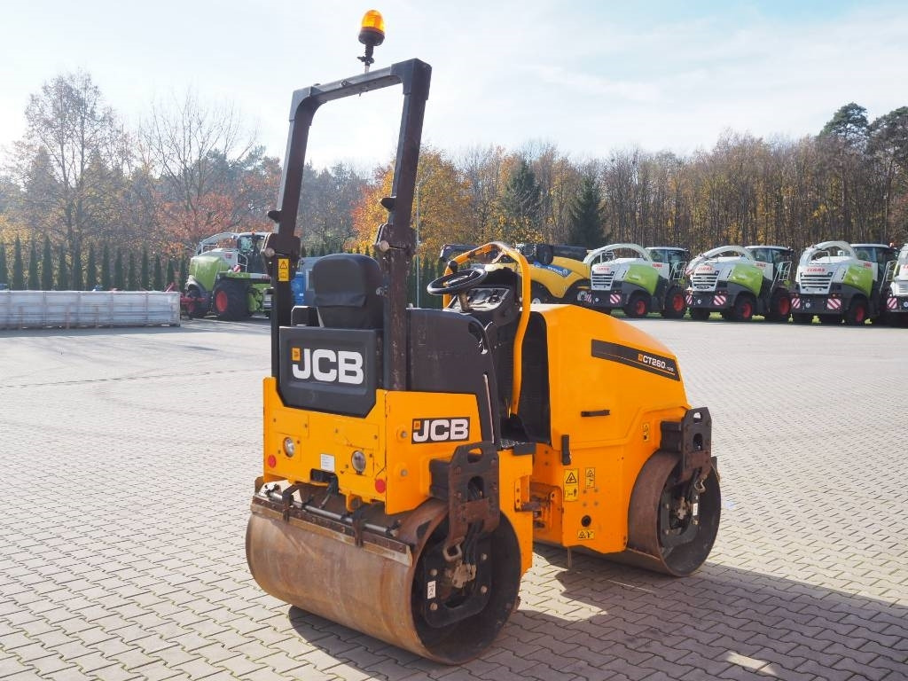 JCB CT260-120 - مدحلة الأسفلت: صور 4 JCB CT260-120 - مدحلة الأسفلت: صور 4