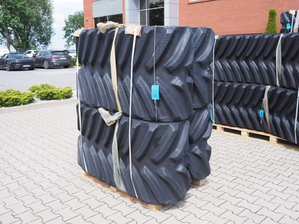 John Deere 8RX / Rubber belt / track / rear / 24" / 610mm - مسارات للحفارات - الآلات والماكينات الزراعية: صور 5 John Deere 8RX / Rubber belt / track / rear / 24" / 610mm - مسارات للحفارات - الآلات والماكينات الزراعية: صور 5