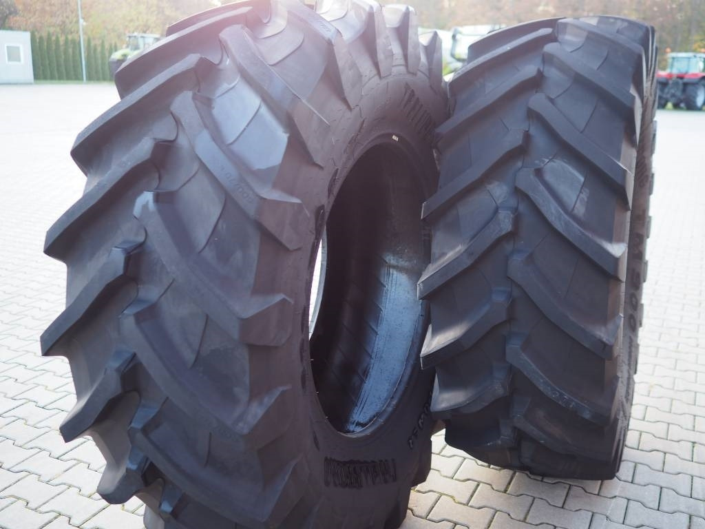 Trelleborg TM 900 600/70 R34 - الإطارات - الآلات والماكينات الزراعية: صور 5 Trelleborg TM 900 600/70 R34 - الإطارات - الآلات والماكينات الزراعية: صور 5