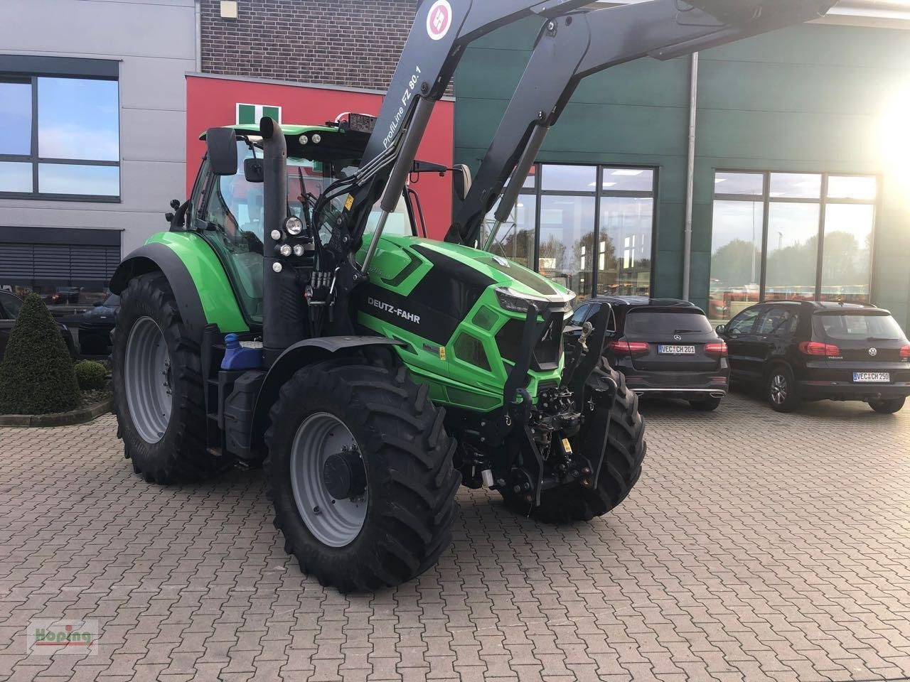 Deutz-Fahr 6215 Agrotron TTV - جرار: صور 2 Deutz-Fahr 6215 Agrotron TTV - جرار: صور 2
