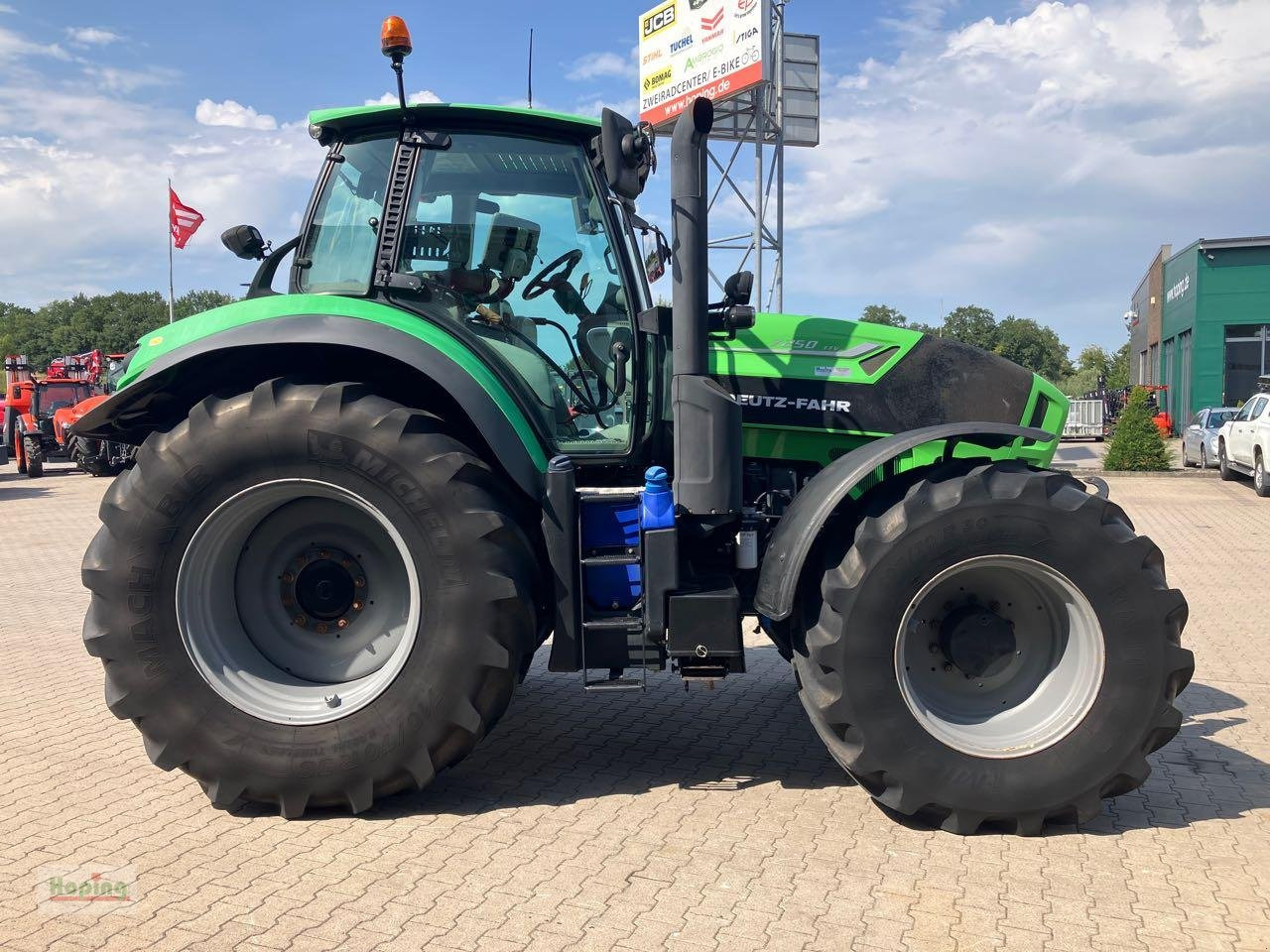 Deutz-Fahr 7250 Agrotron TTV - جرار: صور 3 Deutz-Fahr 7250 Agrotron TTV - جرار: صور 3