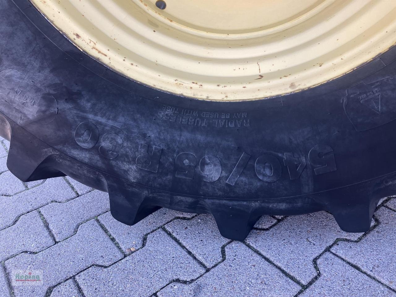 جرار John Deere 7810: صور 8