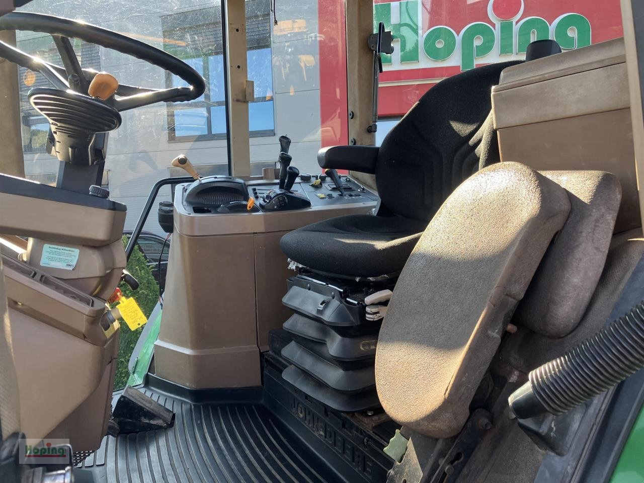 جرار John Deere 7810: صور 13