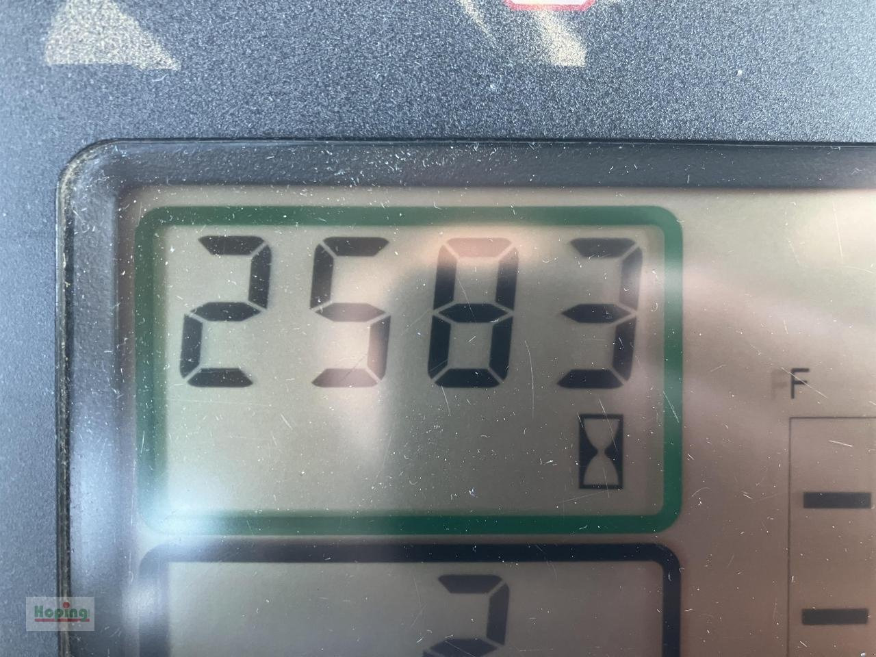 جرار John Deere 7810: صور 17