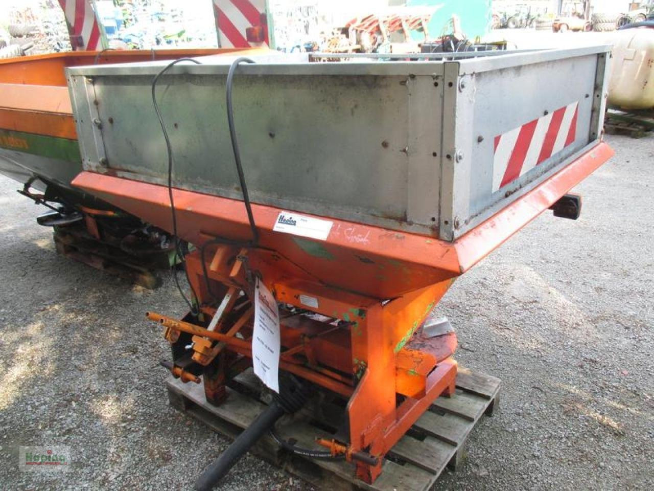 Rotina 681 - آلة رش الأسمدة: صور 2 Rotina 681 - آلة رش الأسمدة: صور 2