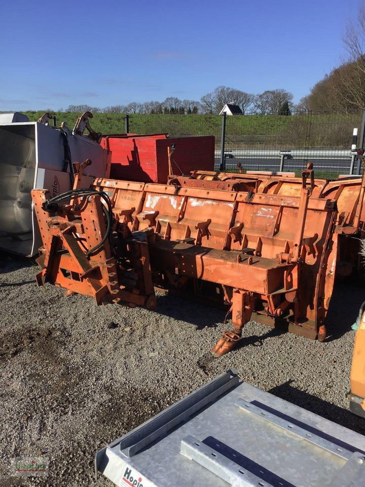Schmidt 3000mm; Dreieck - كاسحة ثلوج: صور 2 Schmidt 3000mm; Dreieck - كاسحة ثلوج: صور 2