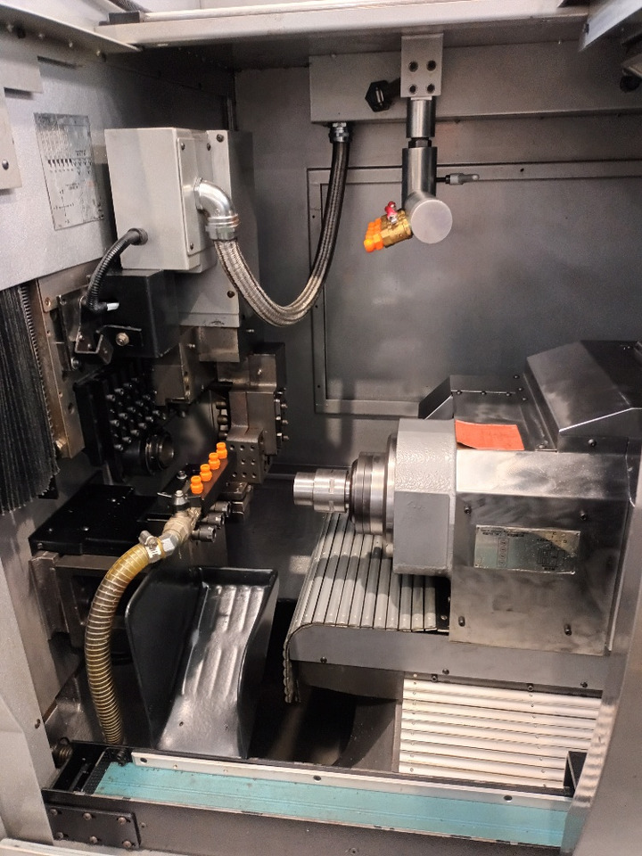 Tornio a controllo numerico Po Ly Gim DIAMOND 20CSB-II - مخرطة معدنية: صور 2 Tornio a controllo numerico Po Ly Gim DIAMOND 20CSB-II - مخرطة معدنية: صور 2