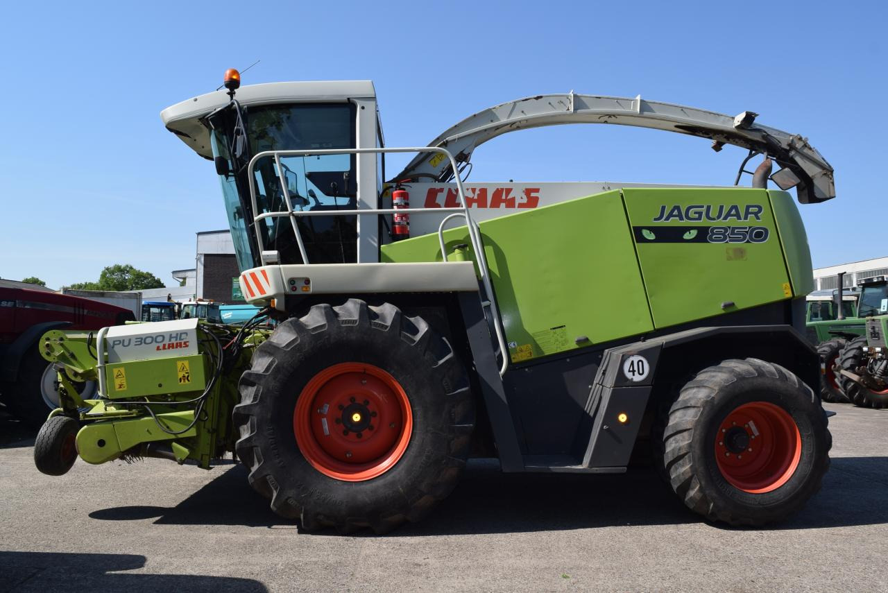 CLAAS Jaguar 850 Speedstar - حصادة الأعلاف: صور 1 CLAAS Jaguar 850 Speedstar - حصادة الأعلاف: صور 1