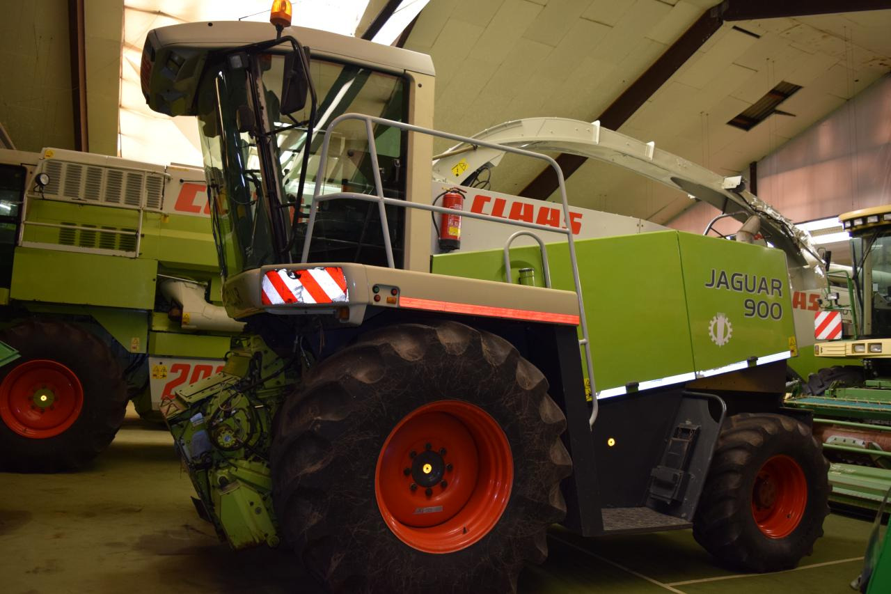 CLAAS Jaguar 900 - حصادة الأعلاف: صور 2 CLAAS Jaguar 900 - حصادة الأعلاف: صور 2