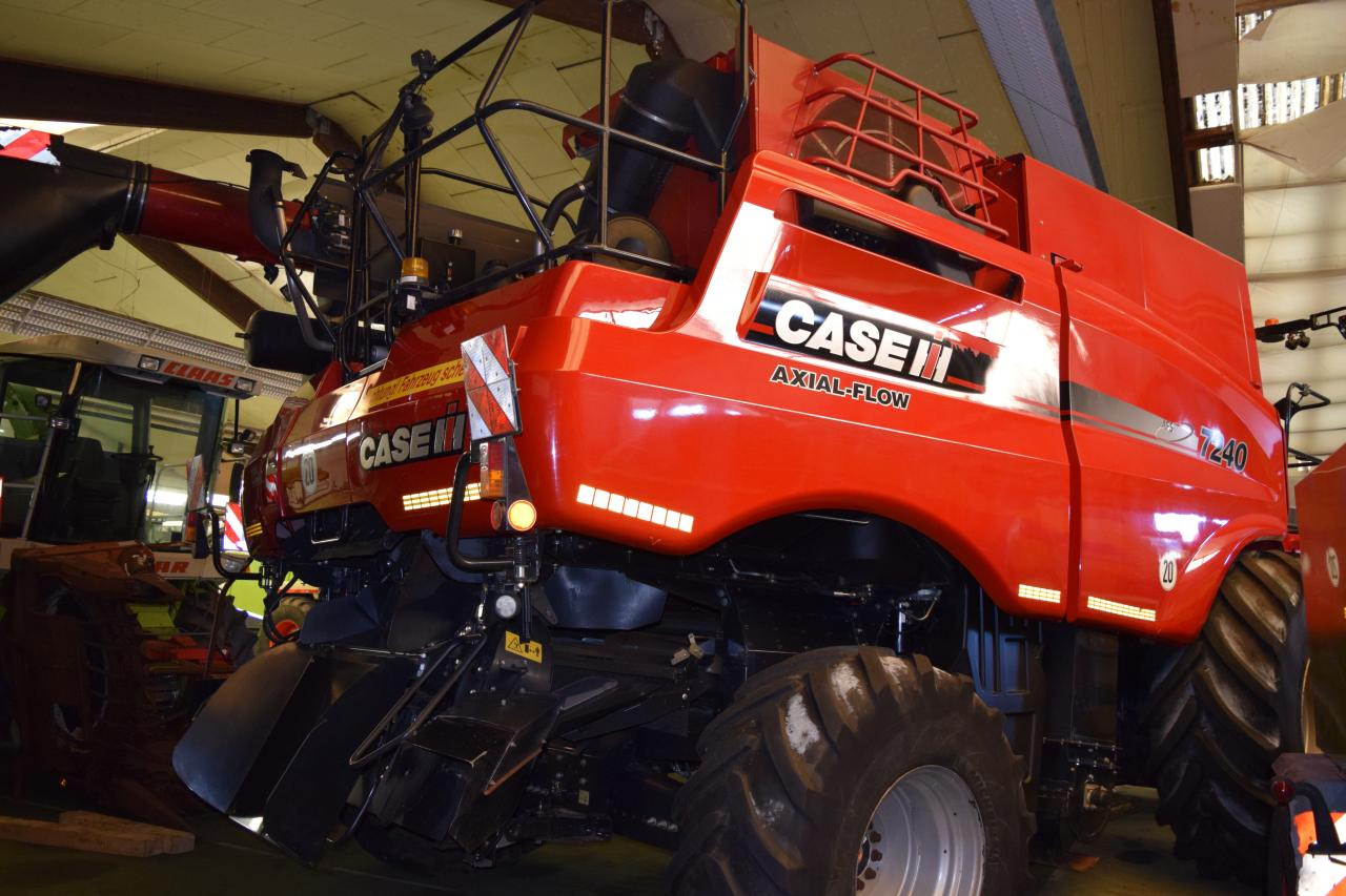 Case-IH 7240 Axial Flow - حصادة شاملة: صور 5 Case-IH 7240 Axial Flow - حصادة شاملة: صور 5