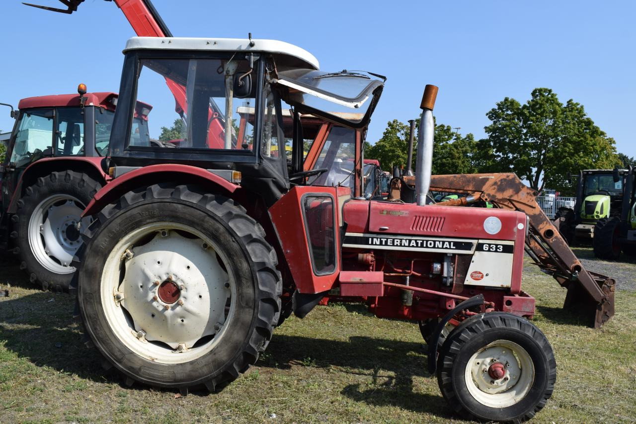Case-IH 733 - جرار: صور 2 Case-IH 733 - جرار: صور 2