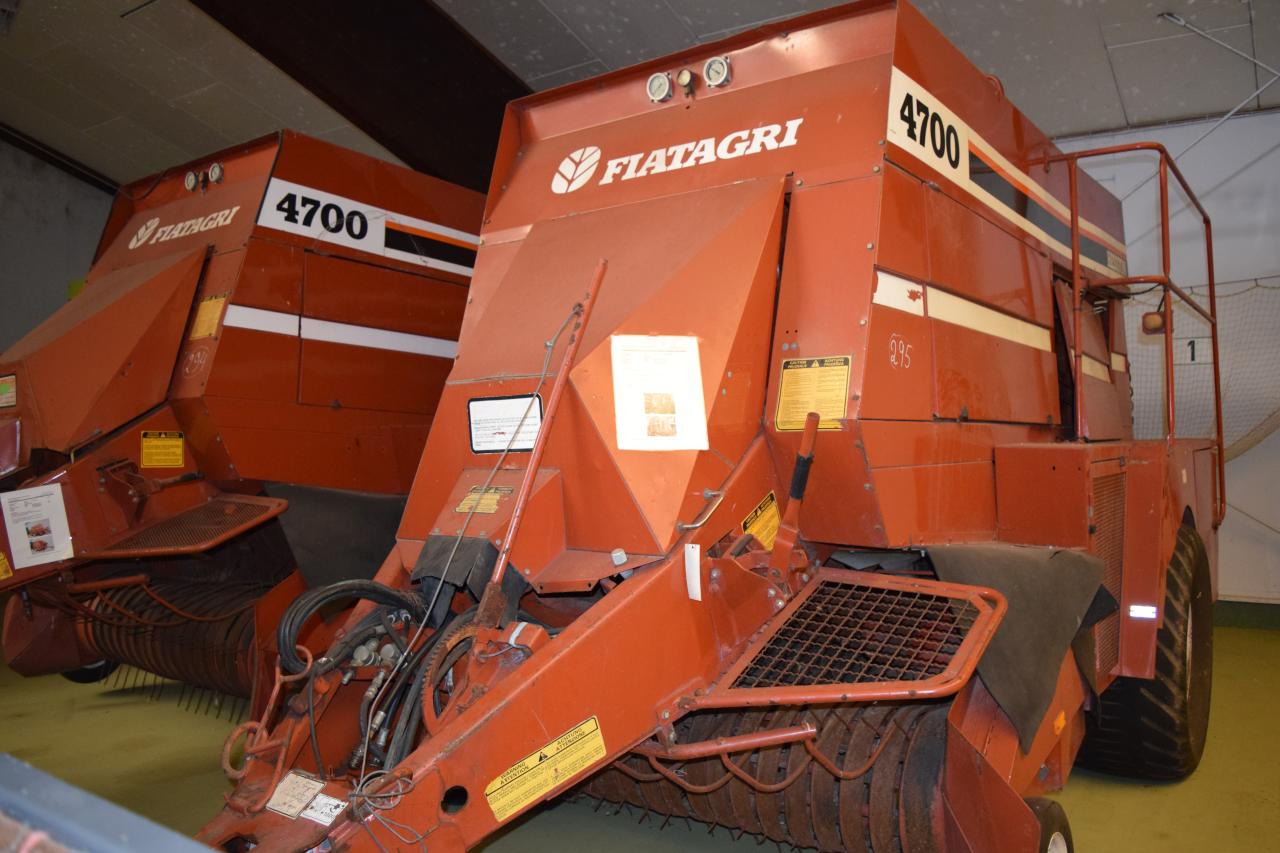 Fiat Hesston 4700 - مكبس البالات المستطيله: صور 4 Fiat Hesston 4700 - مكبس البالات المستطيله: صور 4