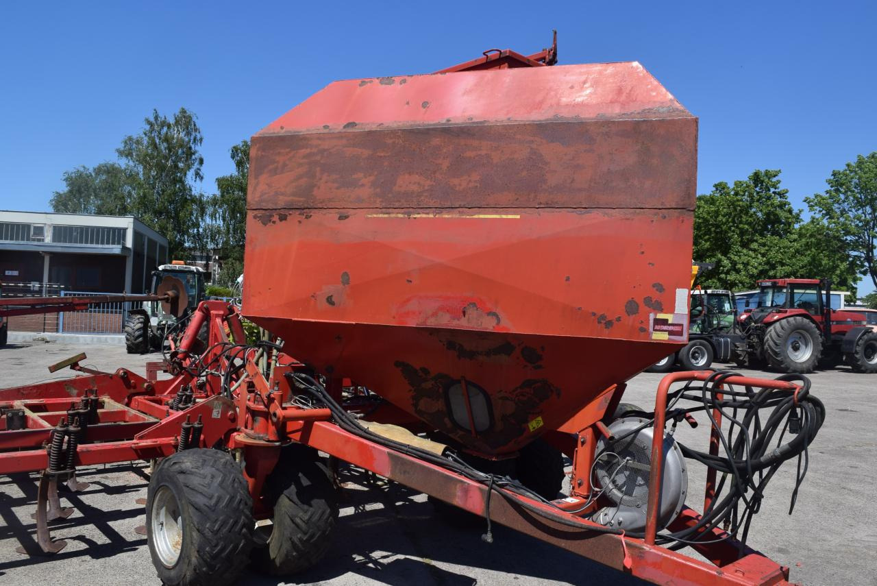 Horsch CO 6.25 - معدات بذار: صور 3 Horsch CO 6.25 - معدات بذار: صور 3