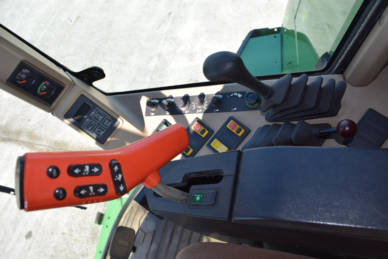 حصادة شاملة John Deere 2064: صور 10 حصادة شاملة John Deere 2064: صور 10