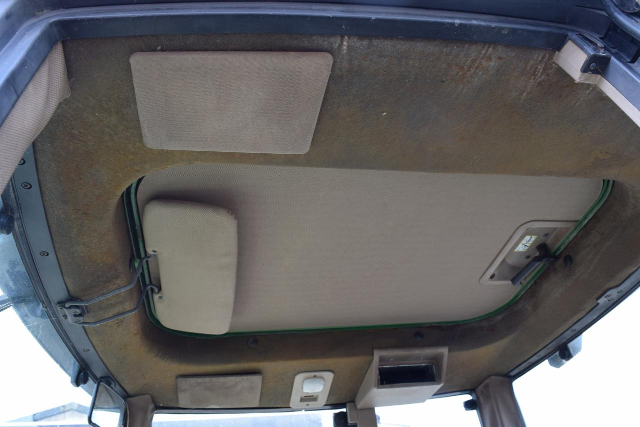 جرار John Deere 6100: صور 10