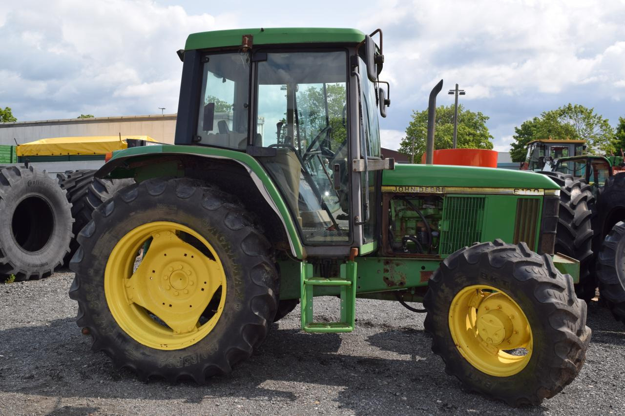 John Deere 6100 - جرار: صور 1 John Deere 6100 - جرار: صور 1