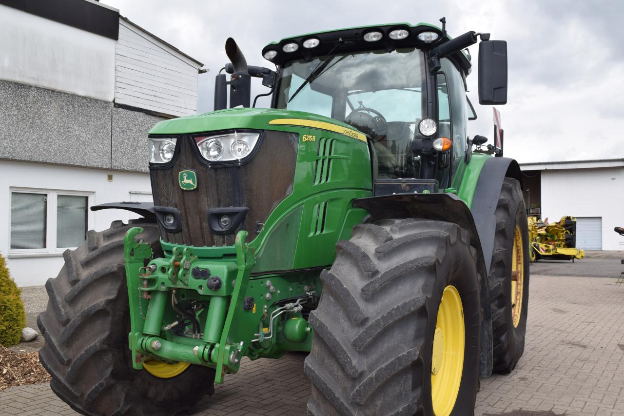 John Deere 6215 R - جرار: صور 4 John Deere 6215 R - جرار: صور 4