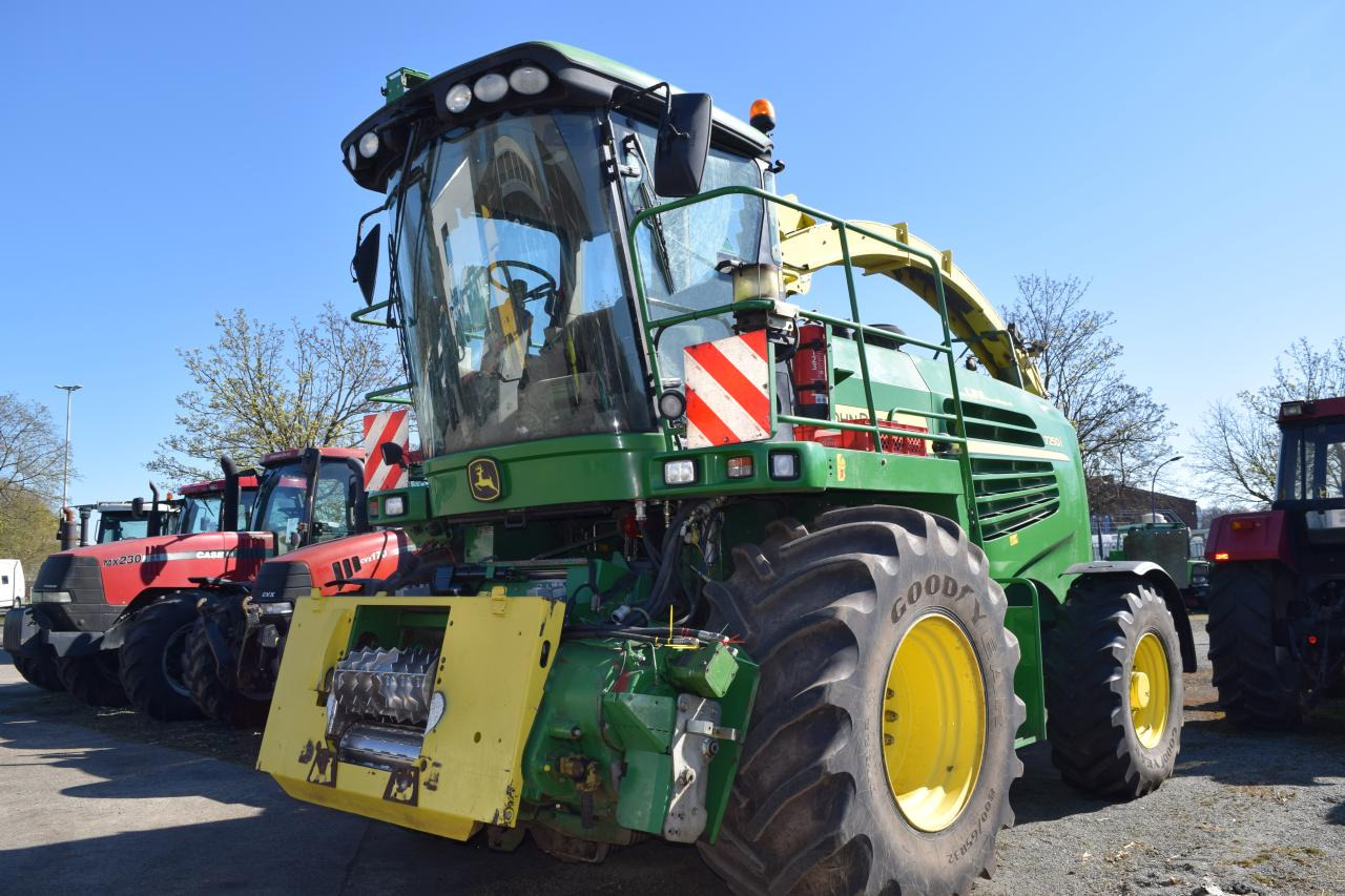 John Deere 7250 i - حصادة الأعلاف: صور 3 John Deere 7250 i - حصادة الأعلاف: صور 3
