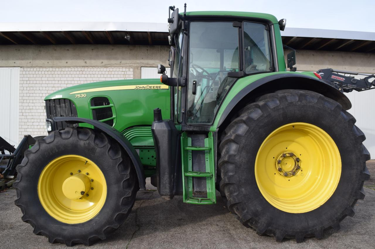 John Deere 7530 Premium - جرار: صور 1 John Deere 7530 Premium - جرار: صور 1