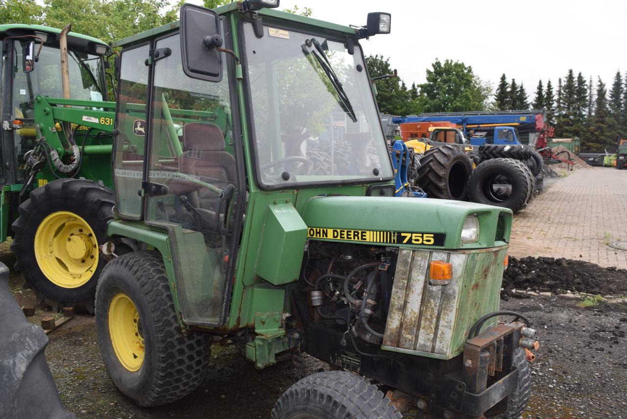 John Deere 755 - جرار: صور 4 John Deere 755 - جرار: صور 4