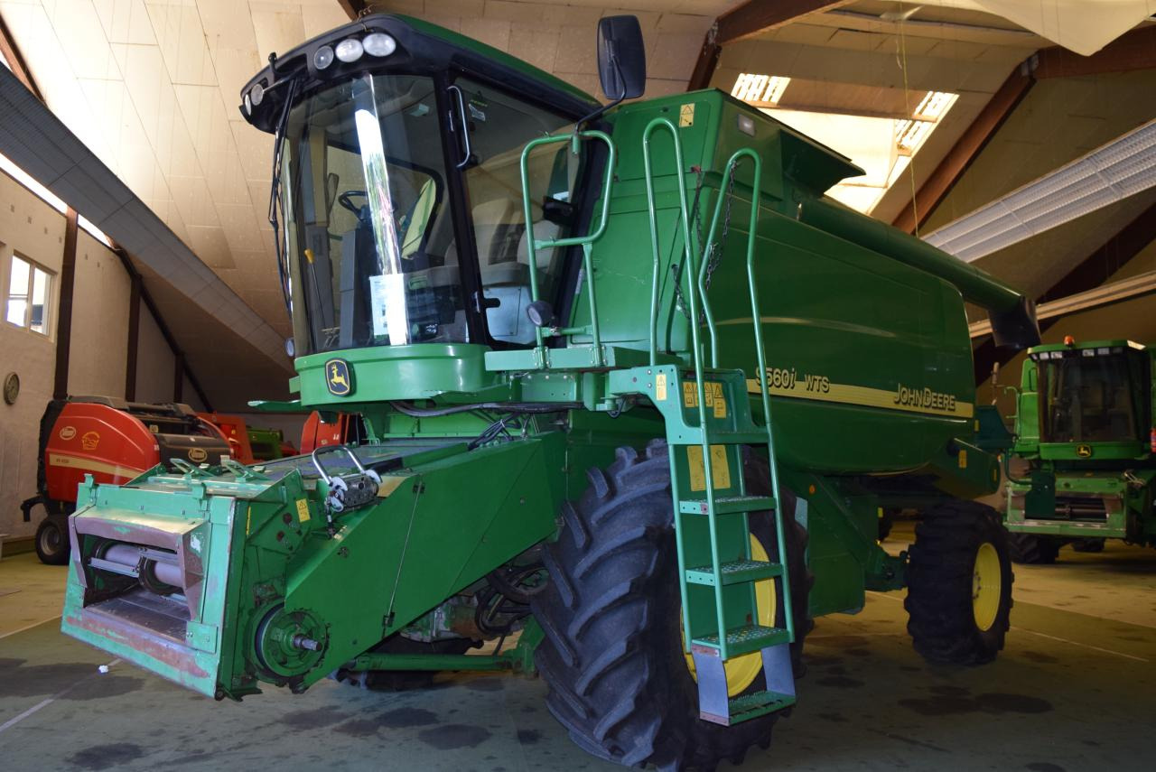 John Deere 9560 i WTS - حصادة شاملة: صور 4 John Deere 9560 i WTS - حصادة شاملة: صور 4