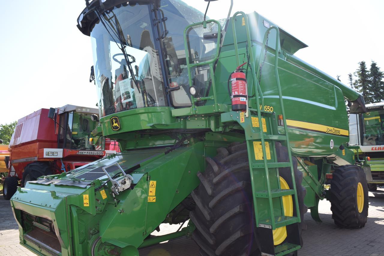 John Deere W 650 - حصادة شاملة: صور 2 John Deere W 650 - حصادة شاملة: صور 2