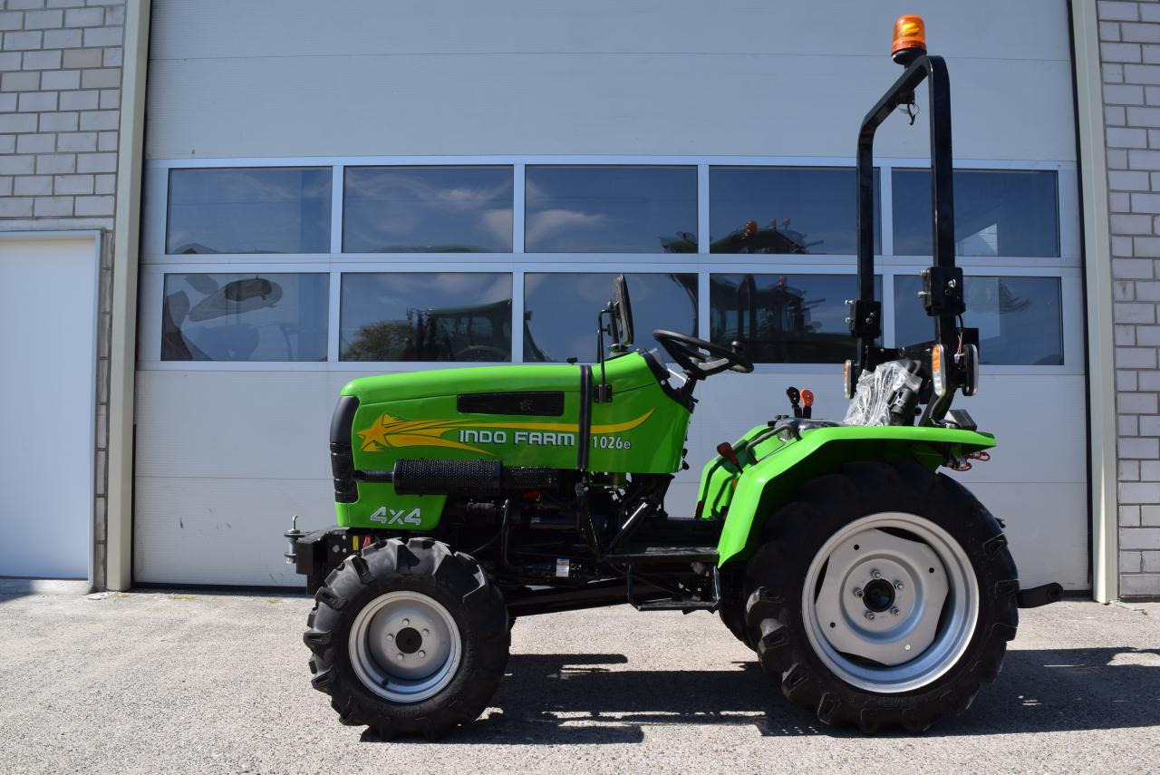 Klein-/Schmalspurtraktor INDO 1026 - جرار مع تطهير الأرض عالية: صور 2 Klein-/Schmalspurtraktor INDO 1026 - جرار مع تطهير الأرض عالية: صور 2