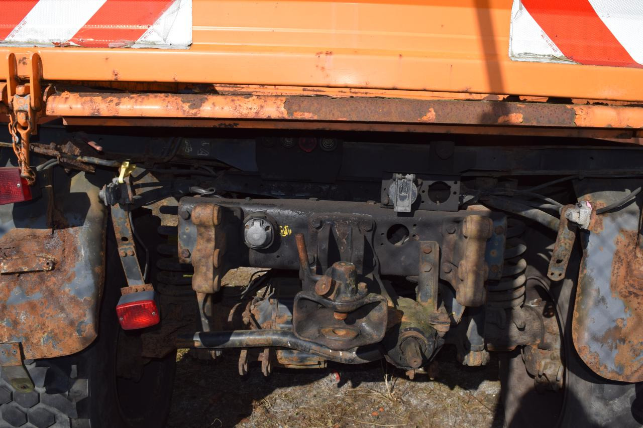 Mercedes-Benz Unimog U 1400 - سيارة بلدية: صور 5 Mercedes-Benz Unimog U 1400 - سيارة بلدية: صور 5