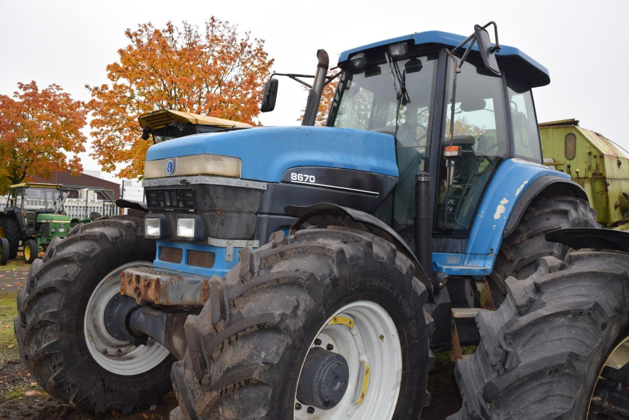 New Holland 8670 TA - جرار: صور 1 New Holland 8670 TA - جرار: صور 1