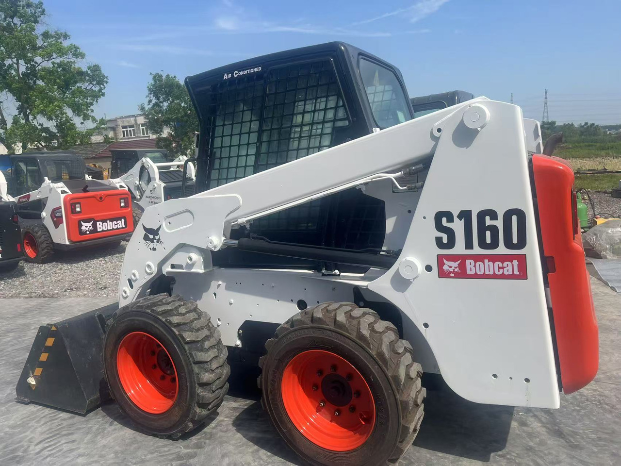 Bobcat S160 - شيول صغير: صور 2 Bobcat S160 - شيول صغير: صور 2