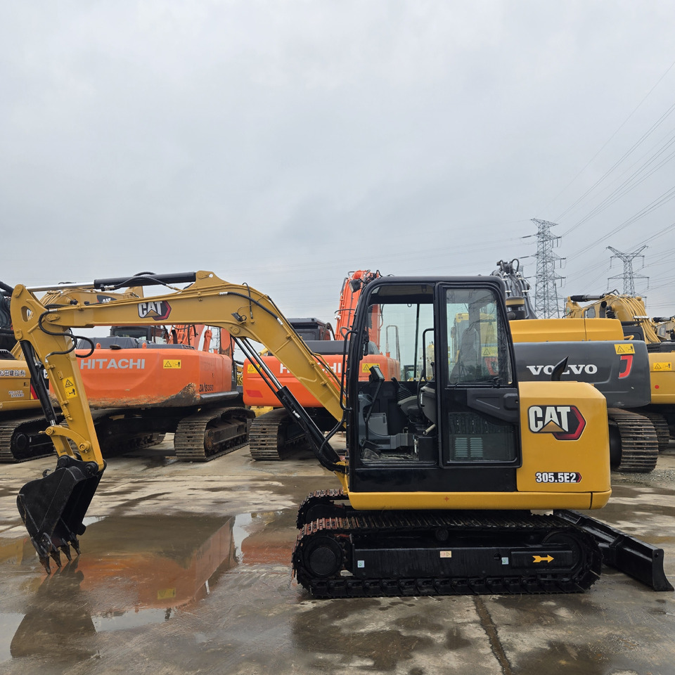 CAT 305.5E2 - حفارة مصغرة: صور 5 CAT 305.5E2 - حفارة مصغرة: صور 5