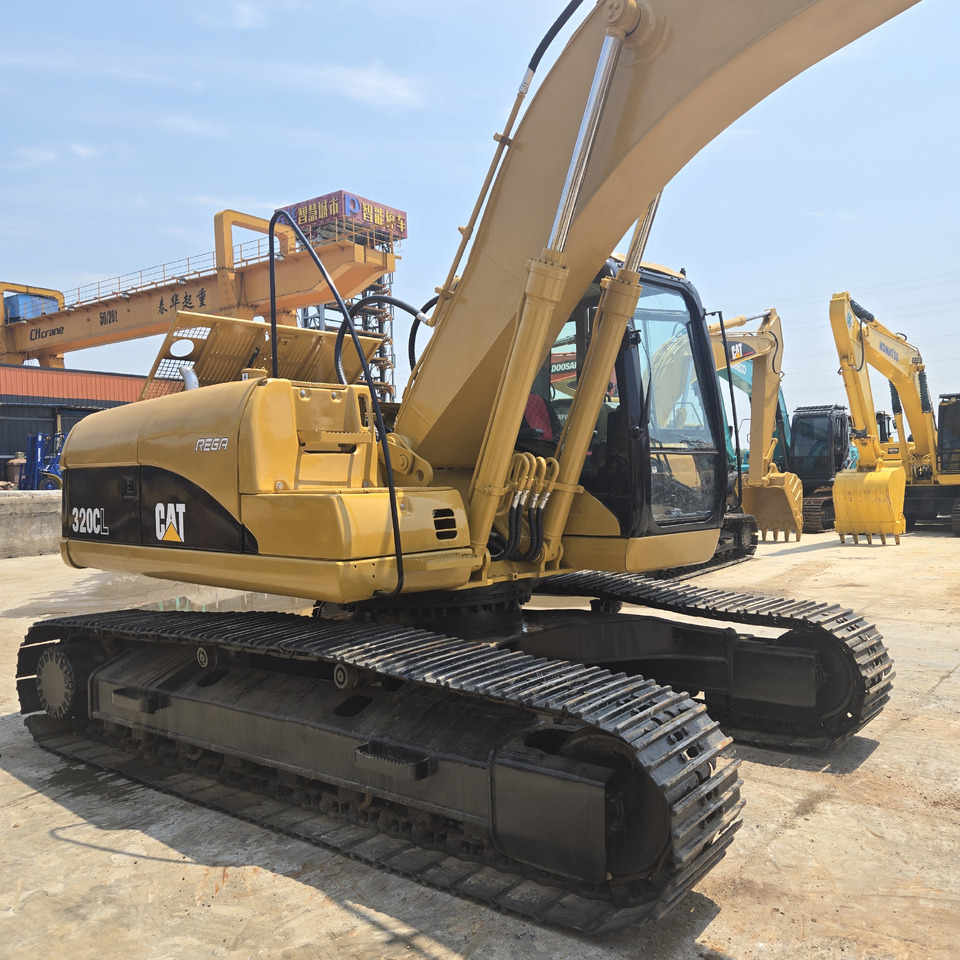 CAT 320C - حفارات زحافة: صور 2 CAT 320C - حفارات زحافة: صور 2