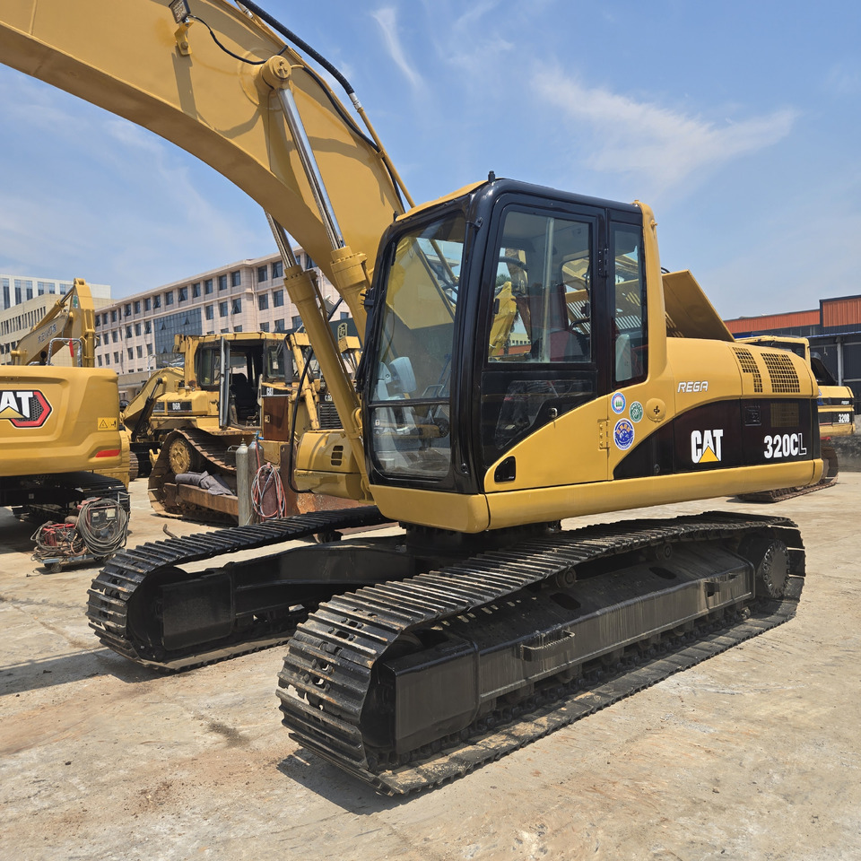 CAT 320C - حفارات زحافة: صور 4 CAT 320C - حفارات زحافة: صور 4