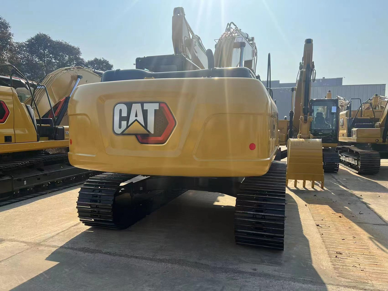 CAT 323GX - حفارات زحافة: صور 2 CAT 323GX - حفارات زحافة: صور 2
