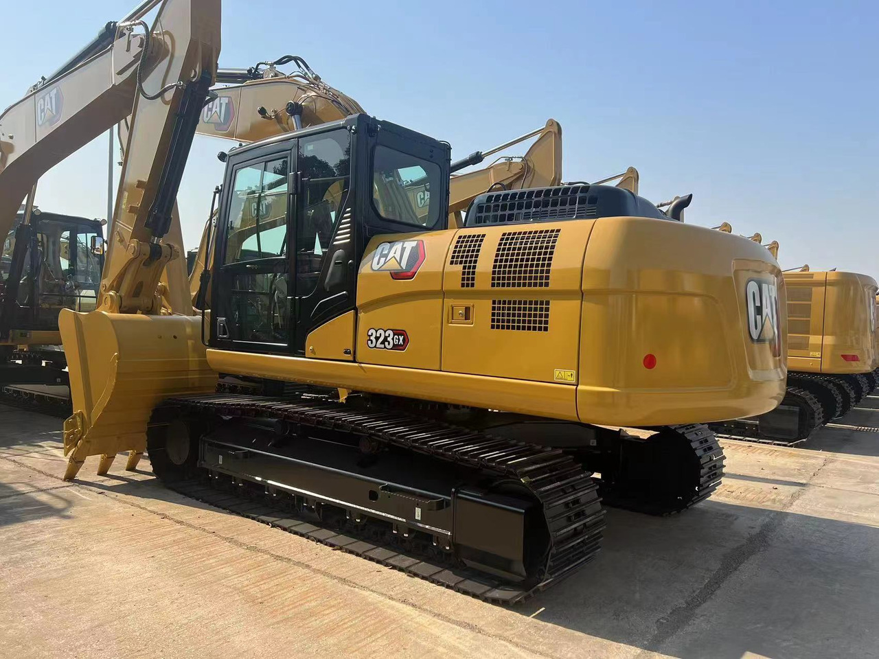 CAT 323GX - حفارات زحافة: صور 4 CAT 323GX - حفارات زحافة: صور 4