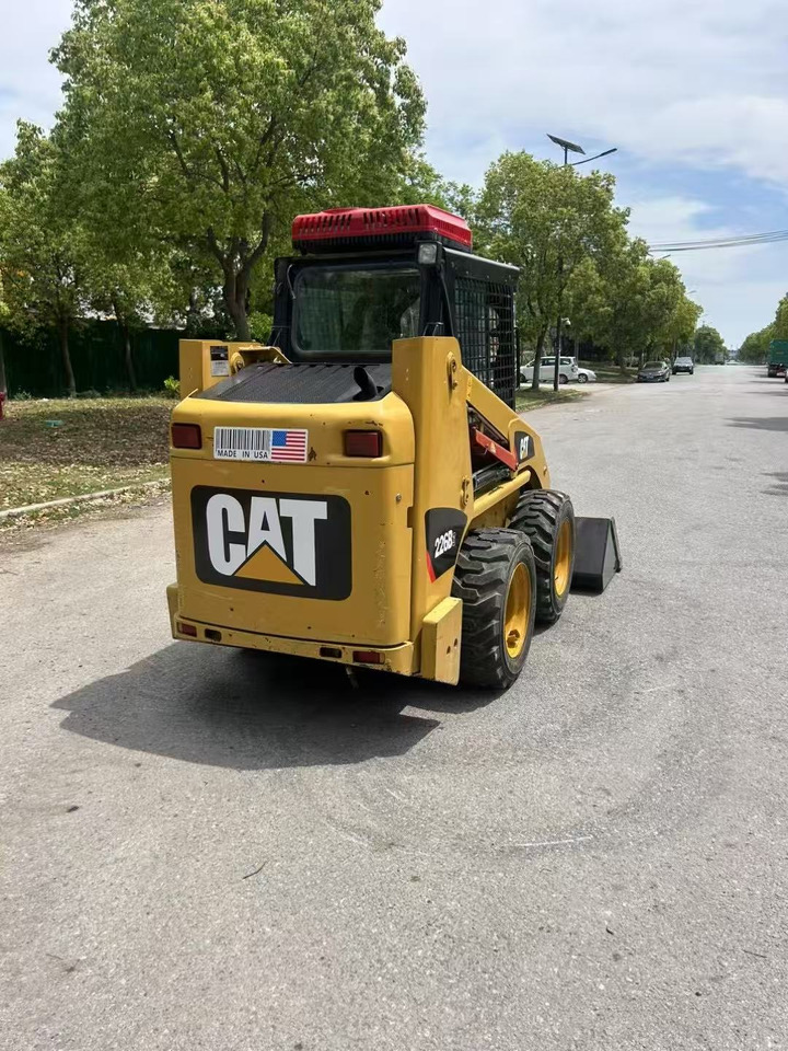 CATERPILLAR 226B-3 - شيول صغير: صور 4 CATERPILLAR 226B-3 - شيول صغير: صور 4